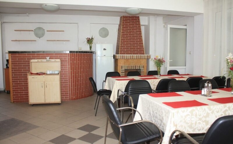 Busteni, ideal azil, hotel,